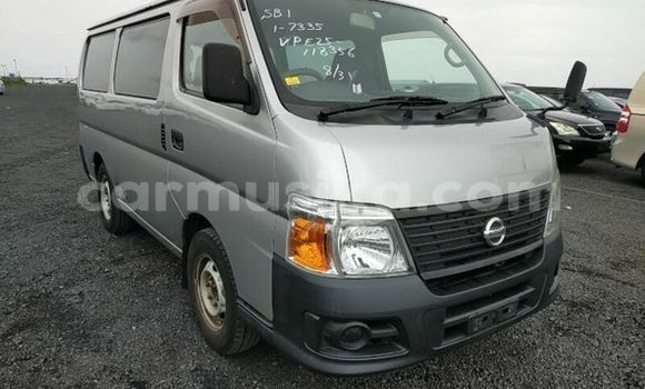 Buy Used Nissan Caravan White Car in Beitbridge in Matabeleland South