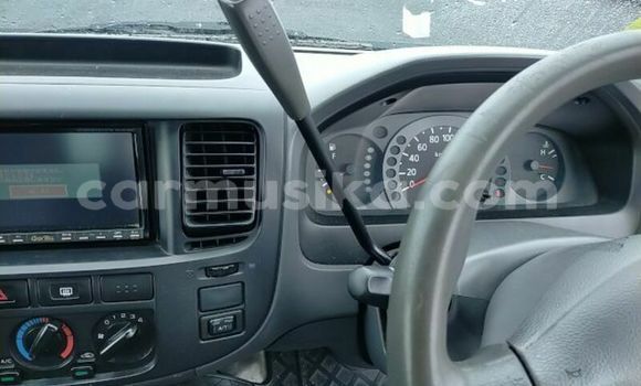 Acheter Occasion Voiture Nissan Caravan Blanc à Beitbridge, Matabeleland South Acheter Occasion Voiture Nissan Caravan Blanc à Beitbridge, Matabeleland South