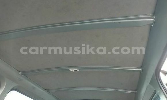 Acheter Occasion Voiture Nissan Caravan Blanc à Beitbridge, Matabeleland South Acheter Occasion Voiture Nissan Caravan Blanc à Beitbridge, Matabeleland South