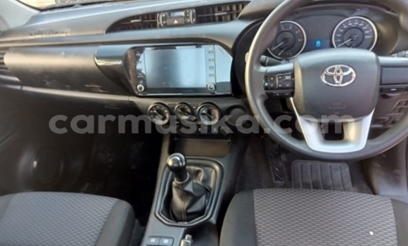 Tenga Tsaru Toyota Hilux Chena Mota in Beitbridge in Matabeleland South Tenga Tsaru Toyota Hilux Chena Mota in Beitbridge in Matabeleland South