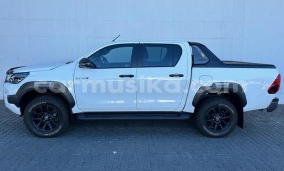 Acheter Occasion Voiture Toyota Hiace Blanc à Beitbridge, Matabeleland South Acheter Occasion Voiture Toyota Hiace Blanc à Beitbridge, Matabeleland South