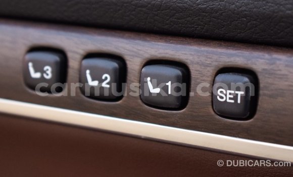 Acheter Import Voiture Toyota Land Cruiser Blanc à Import - Dubai, Harare Acheter Import Voiture Toyota Land Cruiser Blanc à Import - Dubai, Harare