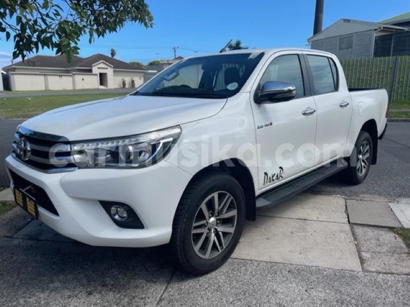 Big with watermark toyota hilux matabeleland south beitbridge 32093