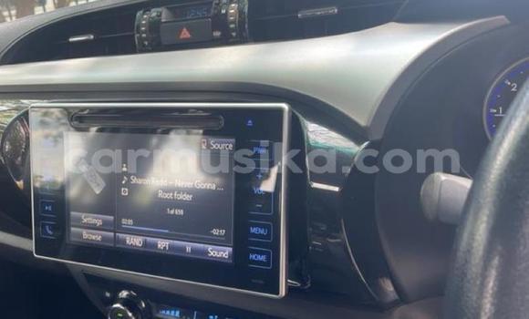 Nunua Ilio tumika Toyota Hilux Nyeupe Gari ndani ya Beitbridge nchini Matabeleland Kusini Nunua Ilio tumika Toyota Hilux Nyeupe Gari ndani ya Beitbridge nchini Matabeleland Kusini