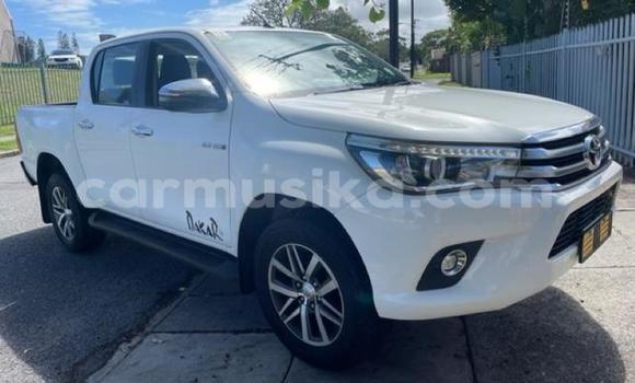 Nunua Ilio tumika Toyota Hilux Nyeupe Gari ndani ya Beitbridge nchini Matabeleland Kusini Nunua Ilio tumika Toyota Hilux Nyeupe Gari ndani ya Beitbridge nchini Matabeleland Kusini