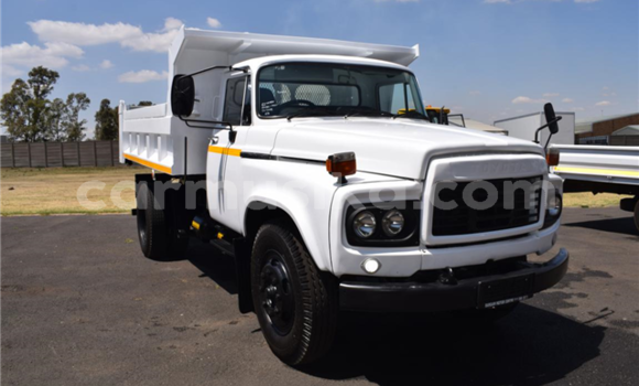 Acheter Occasion Utilitaire Toyota DA Blanc à Beitbridge, Matabeleland South Acheter Occasion Utilitaire Toyota DA Blanc à Beitbridge, Matabeleland South