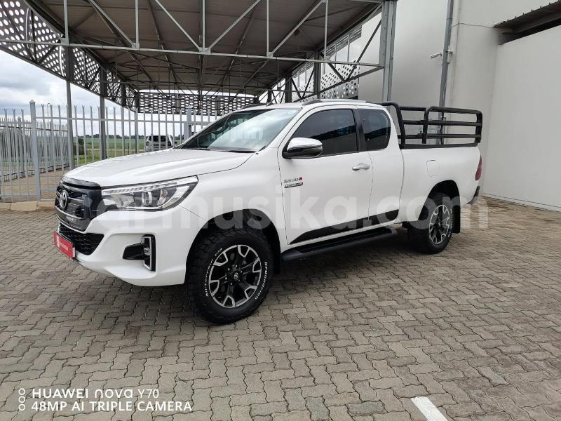 Big with watermark toyota hilux matabeleland south beitbridge 32104