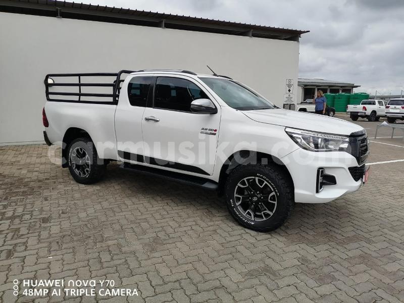 Big with watermark toyota hilux matabeleland south beitbridge 32104