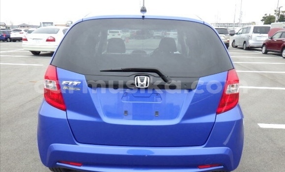 Acheter Occasion Voiture Honda Fit Bleu à Beitbridge, Matabeleland South Acheter Occasion Voiture Honda Fit Bleu à Beitbridge, Matabeleland South