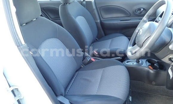 Acheter Occasion Voiture Nissan March Blanc à Beitbridge, Matabeleland South Acheter Occasion Voiture Nissan March Blanc à Beitbridge, Matabeleland South