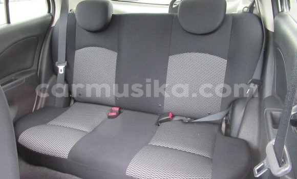 Acheter Occasion Voiture Nissan March Blanc à Beitbridge, Matabeleland South Acheter Occasion Voiture Nissan March Blanc à Beitbridge, Matabeleland South