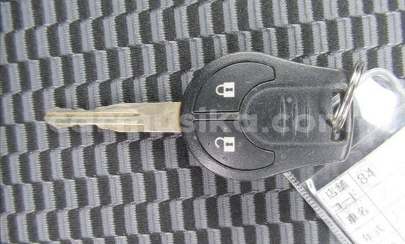 Acheter Occasion Voiture Nissan March Blanc à Beitbridge, Matabeleland South Acheter Occasion Voiture Nissan March Blanc à Beitbridge, Matabeleland South