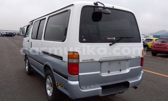 Acheter Occasion Voiture Toyota Hiace Autre à Beitbridge, Matabeleland South Acheter Occasion Voiture Toyota Hiace Autre à Beitbridge, Matabeleland South
