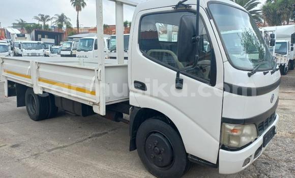 Acheter Occasion Voiture Toyota Dyna Blanc à Beitbridge, Matabeleland South Acheter Occasion Voiture Toyota Dyna Blanc à Beitbridge, Matabeleland South
