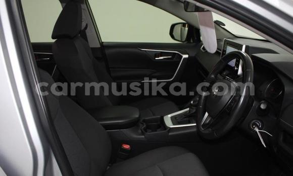 Acheter Occasion Voiture Toyota RAV4 Gris à Beitbridge, Matabeleland South Acheter Occasion Voiture Toyota RAV4 Gris à Beitbridge, Matabeleland South