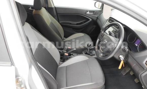 Tenga Tsaru Hyundai i20 Sirivha Mota in Beitbridge in Matabeleland South Tenga Tsaru Hyundai i20 Sirivha Mota in Beitbridge in Matabeleland South