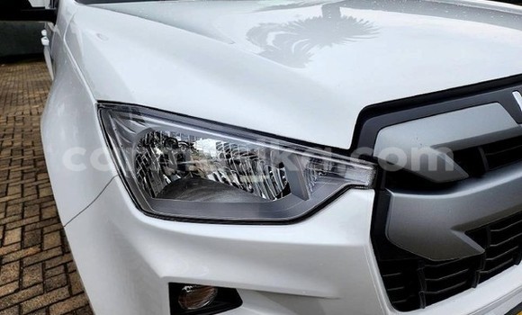 Tenga Tsaru Isuzu D–MAX Chena Mota in Beitbridge in Matabeleland South Tenga Tsaru Isuzu D–MAX Chena Mota in Beitbridge in Matabeleland South