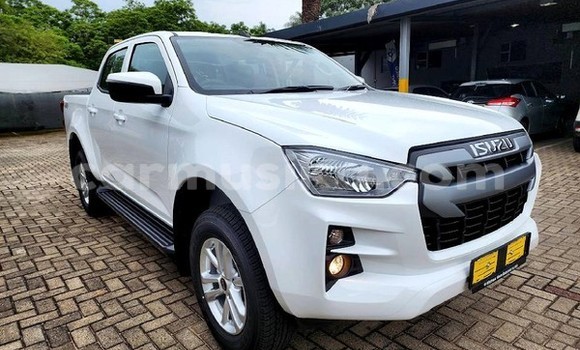 Tenga Tsaru Isuzu D–MAX Chena Mota in Beitbridge in Matabeleland South Tenga Tsaru Isuzu D–MAX Chena Mota in Beitbridge in Matabeleland South