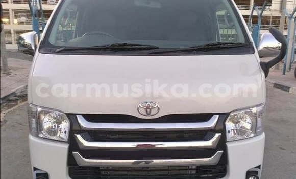 Acheter Occasion Voiture Toyota Hiace Blanc à Beitbridge, Matabeleland South Acheter Occasion Voiture Toyota Hiace Blanc à Beitbridge, Matabeleland South