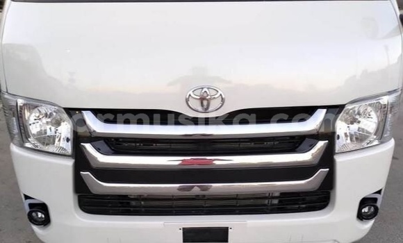 Acheter Occasion Voiture Toyota Hiace Blanc à Beitbridge, Matabeleland South Acheter Occasion Voiture Toyota Hiace Blanc à Beitbridge, Matabeleland South
