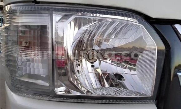 Acheter Occasion Voiture Toyota Hiace Blanc à Beitbridge, Matabeleland South Acheter Occasion Voiture Toyota Hiace Blanc à Beitbridge, Matabeleland South