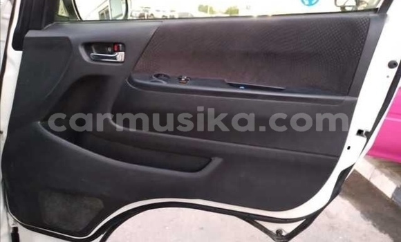 Acheter Occasion Voiture Toyota Hiace Blanc à Beitbridge, Matabeleland South Acheter Occasion Voiture Toyota Hiace Blanc à Beitbridge, Matabeleland South