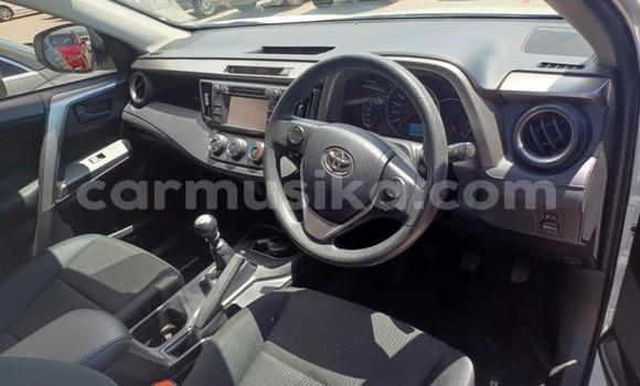 Tenga Tsaru Toyota RAV4 Chena Mota in Beitbridge in Matabeleland South Tenga Tsaru Toyota RAV4 Chena Mota in Beitbridge in Matabeleland South