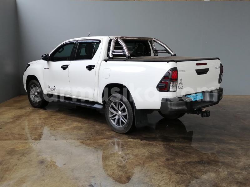 Big with watermark toyota hilux matabeleland south beitbridge 32128