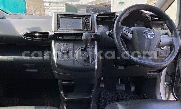 Buy Used Toyota Wish Silver Car in Beitbridge in Matabeleland South Buy Used Toyota Wish Silver Car in Beitbridge in Matabeleland South