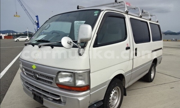 Nunua Ilio tumika Toyota Hiace Nyeupe Gari ndani ya Beitbridge nchini Matabeleland Kusini