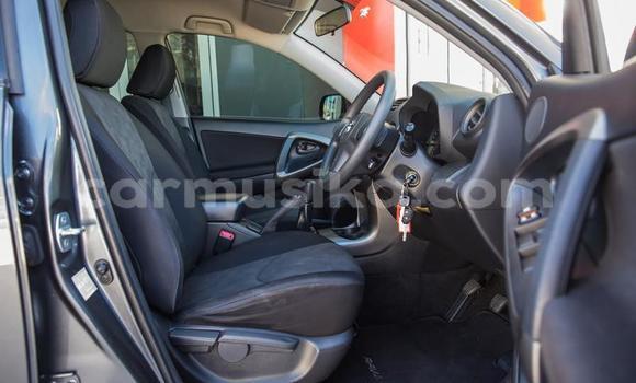 Tenga Tsaru Toyota RAV4 Zvimwe Mota in Harare in Harare Tenga Tsaru Toyota RAV4 Zvimwe Mota in Harare in Harare