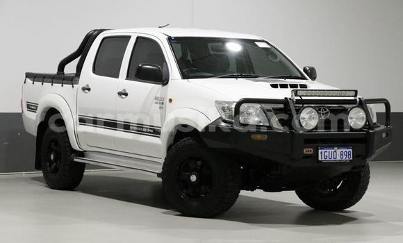 Tenga Tsaru Toyota Hilux Zvimwe Mota in Harare in Harare Tenga Tsaru Toyota Hilux Zvimwe Mota in Harare in Harare