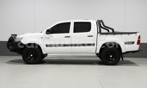 Tenga Tsaru Toyota Hilux Zvimwe Mota in Harare in Harare Tenga Tsaru Toyota Hilux Zvimwe Mota in Harare in Harare