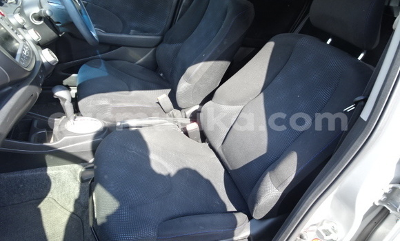 Acheter Occasion Voiture Honda Fit Gris à Beitbridge, Matabeleland South Acheter Occasion Voiture Honda Fit Gris à Beitbridge, Matabeleland South
