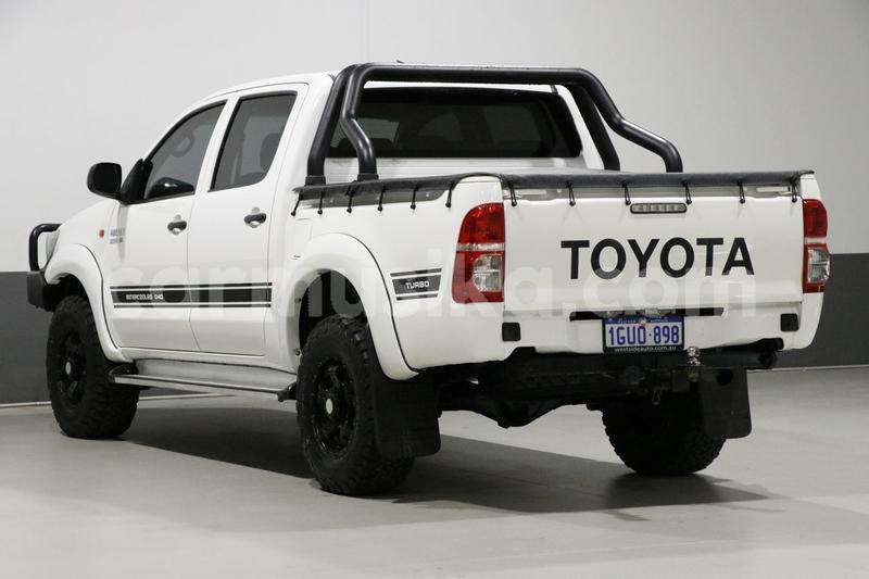 Big with watermark 2013 toyota hilux used 2813 136597 5