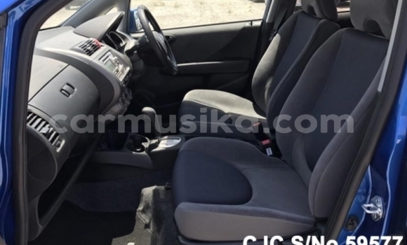 Buy Used Honda Fit Blue Car in Beitbridge in Matabeleland South Buy Used Honda Fit Blue Car in Beitbridge in Matabeleland South