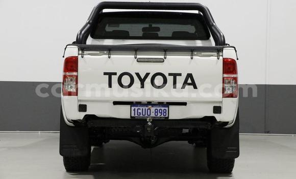 Tenga Tsaru Toyota Hilux Zvimwe Mota in Harare in Harare Tenga Tsaru Toyota Hilux Zvimwe Mota in Harare in Harare