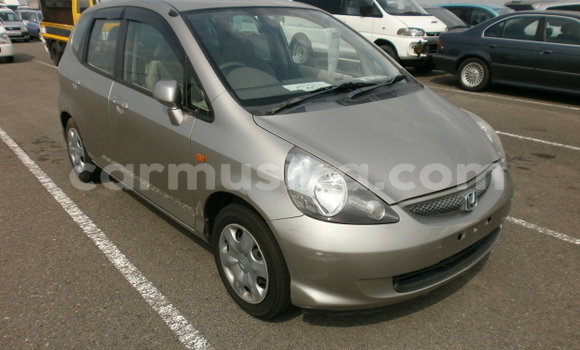 Buy Used Honda Fit Silver Car in Beitbridge in Matabeleland South Buy Used Honda Fit Silver Car in Beitbridge in Matabeleland South
