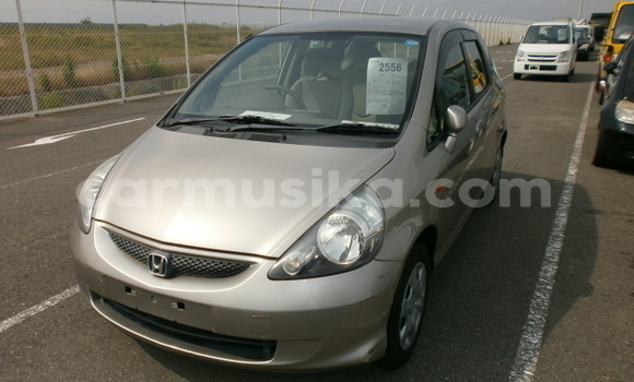 Buy Used Honda Fit Silver Car in Beitbridge in Matabeleland South Buy Used Honda Fit Silver Car in Beitbridge in Matabeleland South