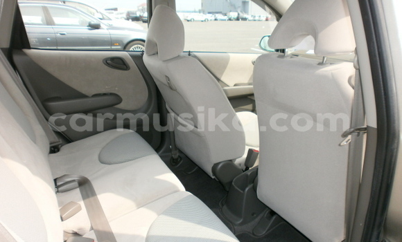 Buy Used Honda Fit Silver Car in Beitbridge in Matabeleland South Buy Used Honda Fit Silver Car in Beitbridge in Matabeleland South