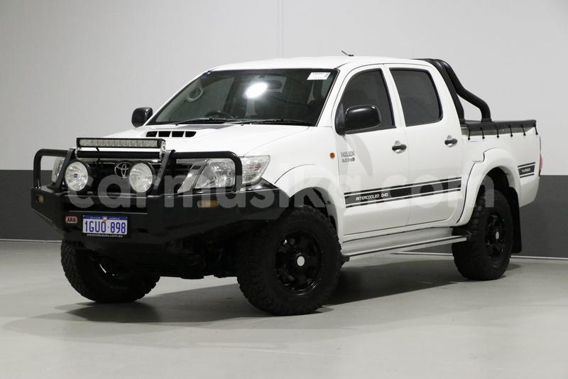 Big with watermark 2013 toyota hilux used 2813 136597 3