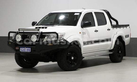 Tenga Tsaru Toyota Hilux Zvimwe Mota in Harare in Harare Tenga Tsaru Toyota Hilux Zvimwe Mota in Harare in Harare