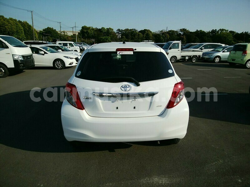 Big with watermark toyota vitz matabeleland south beitbridge 32145