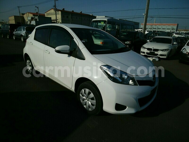 Big with watermark toyota vitz matabeleland south beitbridge 32145