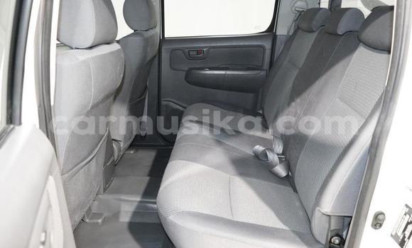 Tenga Tsaru Toyota Hilux Zvimwe Mota in Harare in Harare Tenga Tsaru Toyota Hilux Zvimwe Mota in Harare in Harare