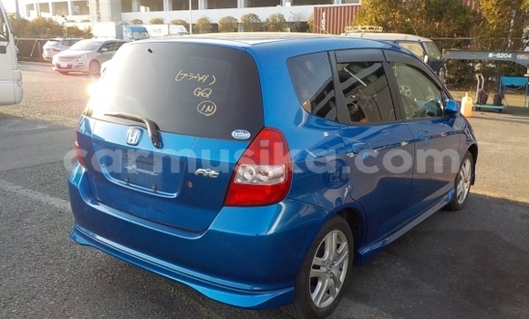 Buy Used Honda Fit Blue Car in Beitbridge in Matabeleland South Buy Used Honda Fit Blue Car in Beitbridge in Matabeleland South