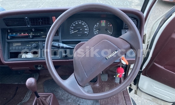 Acheter Occasion Voiture Toyota Hiace Autre à Beitbridge, Matabeleland South Acheter Occasion Voiture Toyota Hiace Autre à Beitbridge, Matabeleland South