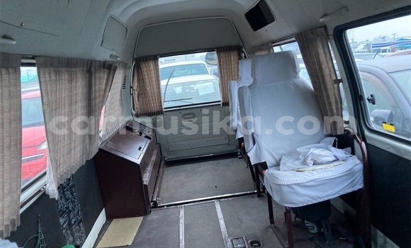Acheter Occasion Voiture Toyota Hiace Autre à Beitbridge, Matabeleland South Acheter Occasion Voiture Toyota Hiace Autre à Beitbridge, Matabeleland South