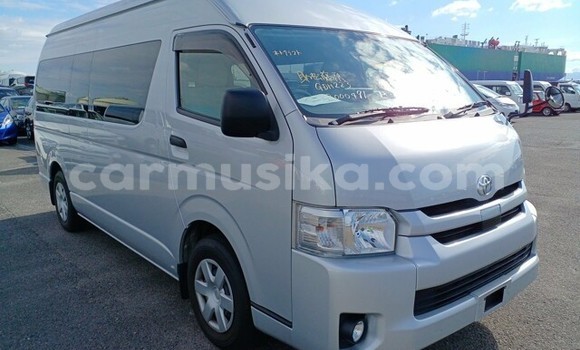 Tenga Tsaru Toyota Hiace Sirivha Mota in Beitbridge in Matabeleland South