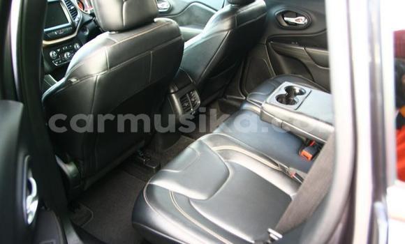 Tenga Tsaru Jeep Cherokee Zvimwe Mota in Harare in Harare Tenga Tsaru Jeep Cherokee Zvimwe Mota in Harare in Harare